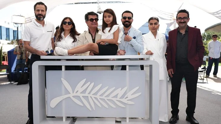 Фильм "Простая случайность" получил "Золотую пальмовую ветвь" Фильм "Простая случайность" получил "Золотую пальмовую ветвь"