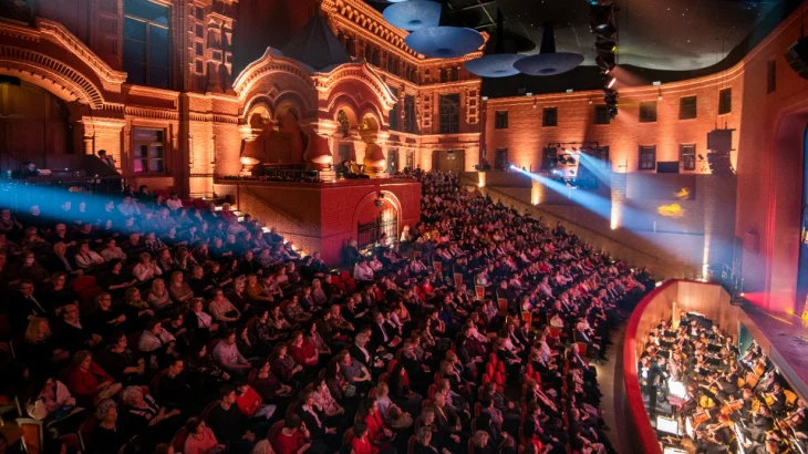 Год исполнился официальному сервису продажи билетов «Мосбилет» Год исполнился официальному сервису продажи билетов «Мосбилет»