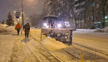 Городские службы Москвы мониторят состояние улиц на фоне снегопада