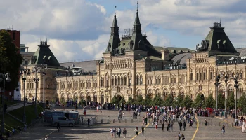 Фотовыставка в честь 10-летия фонда &laquo;Жизнь в Движении&raquo; откроется в ГУМе