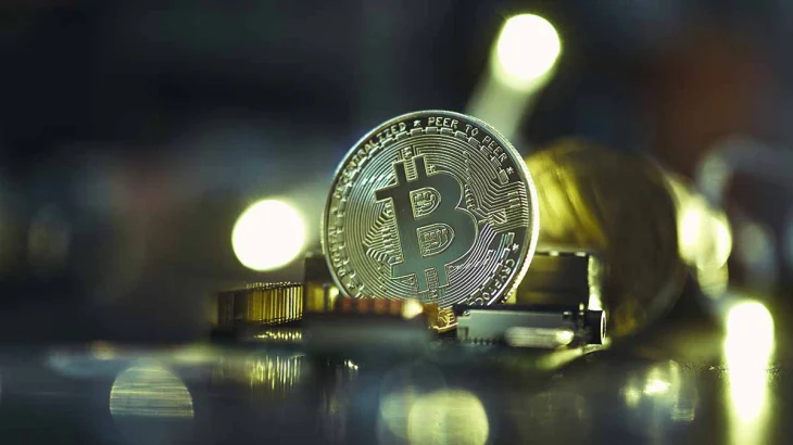 Курс биткоина обновил исторический максимум и превысил 126 тысяч долларов Курс биткоина обновил исторический максимум и превысил 126 тысяч долларов