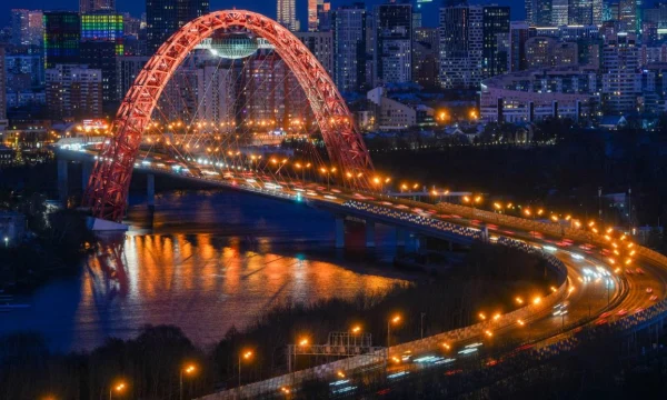 Более 100 объектов оборудовали архитектурно-художественной подсветкой в 2025 году