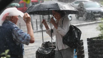 Синоптики сообщили об облачной погоде с дождем в Москве 16 октября