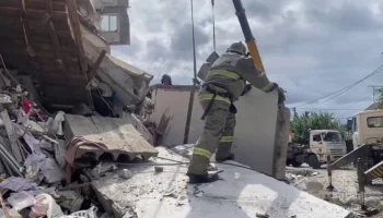 ТАСС: один человек погиб после обрушения подъездов дома в Нижнем Тагиле