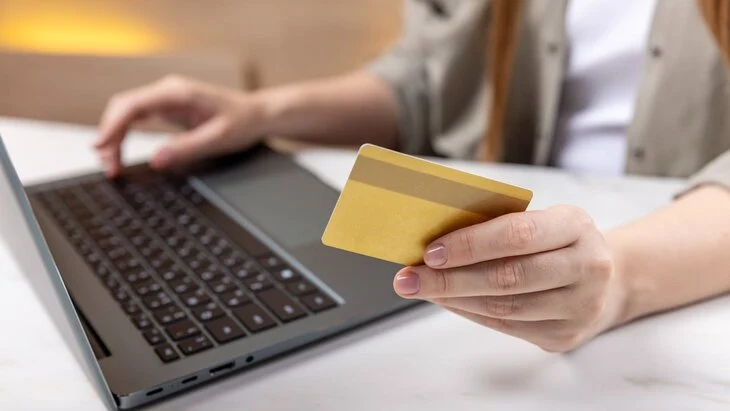 В России могут запретить маркетплейсам определять цену товаров В России могут запретить маркетплейсам определять цену товаров