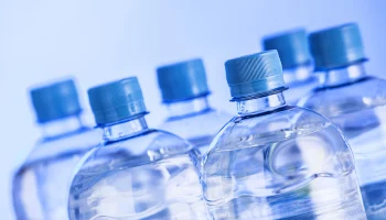 Москвичам напомнили, где получить бесплатную воду в жару
