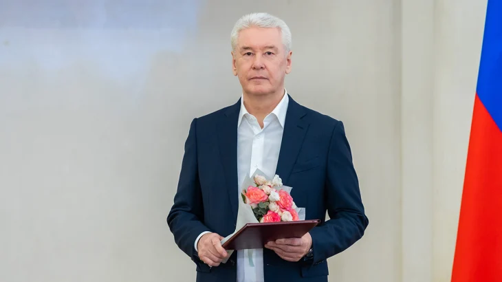 Собянин наградил сотрудников центров госуслуг «Мои документы» Собянин наградил сотрудников центров госуслуг «Мои документы»