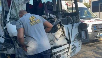 Российские туристы пострадали в ДТП с автобусами в Аланье