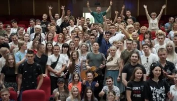 Музыкант Родион Газманов прибыл с гуманитарной миссией в Донбасс