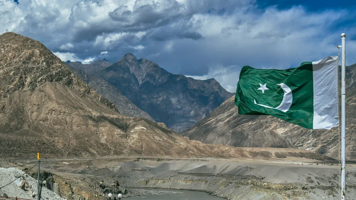 СМИ: На границе Афганистана и Пакистана начались тяжелые бои СМИ: На границе Афганистана и Пакистана начались тяжелые бои