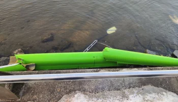 Пассажиры на байдарке столкнулись с электросудном в акватории причала "Парк "Фили"