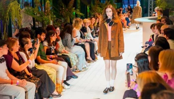 На неделе моды прошел первый показ молодых дизайнеров проекта "Сделано в Москве"