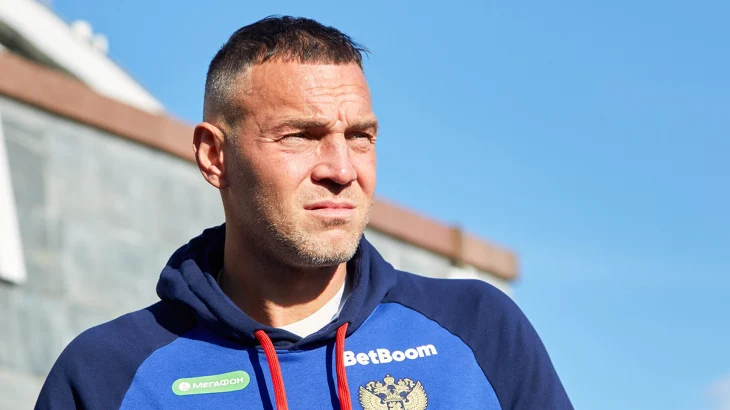 Дзюба заявил, что нокаутировал бы Смолова в первом раунде потенциального боя Дзюба заявил, что нокаутировал бы Смолова в первом раунде потенциального боя