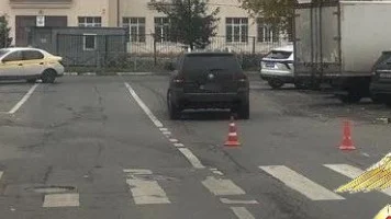 Водитель иномарки сбил 13-летнего подростка на электросамокате в Мытищах Водитель иномарки сбил 13-летнего подростка на электросамокате в Мытищах