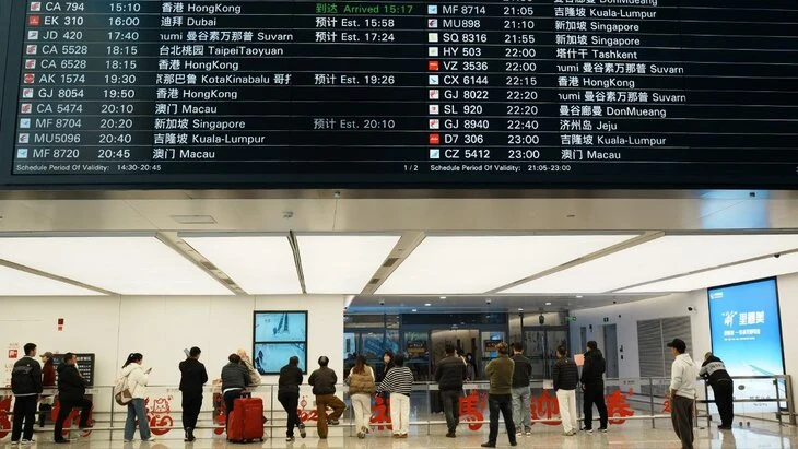 Аэропорт Дубая приостановил работу после атаки БПЛА Аэропорт Дубая приостановил работу после атаки БПЛА