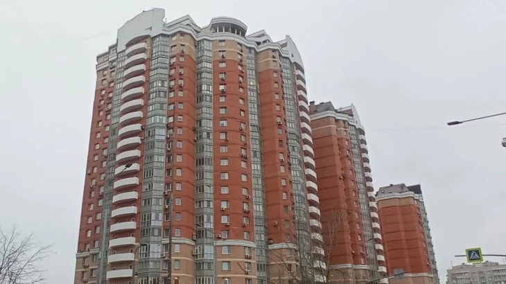 Крупное помещение для бизнеса на улице Удальцова выставлено на торги Крупное помещение для бизнеса на улице Удальцова выставлено на торги