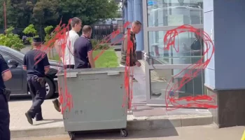 ТАСС: блогер Эдвард Бил задержан в Москве за хулиганство