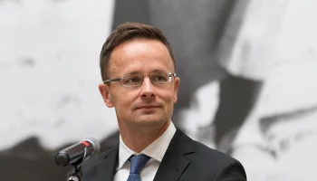 Сийярто назвал ошибку НАТО, приведшую к конфликту на Украине