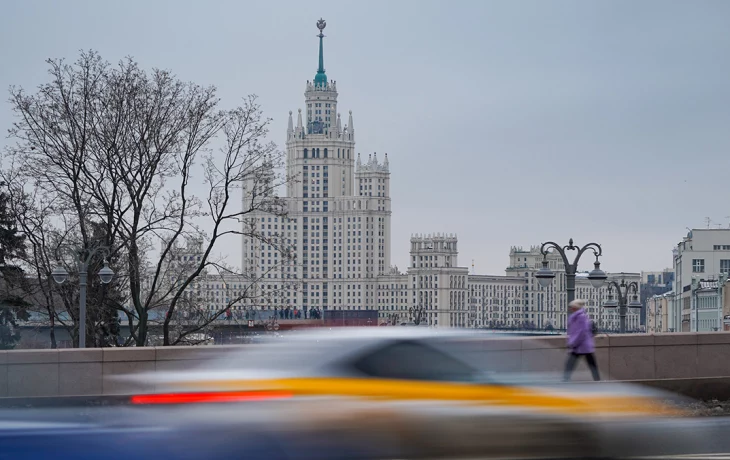 Синоптики сообщили о теплой и пасмурной погоде в Москве 17 ноября