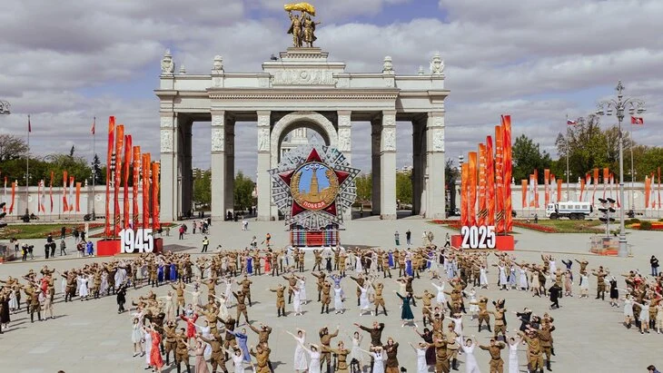 Мероприятия в честь Года защитника Отечества провели сотни столичных площадок Мероприятия в честь Года защитника Отечества провели сотни столичных площадок