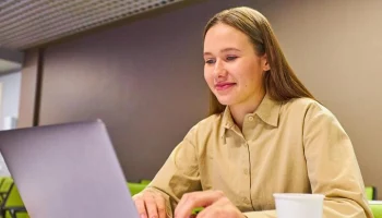 Почти 34 тыс контрактов заключено на портале поставщиков с помощью бота