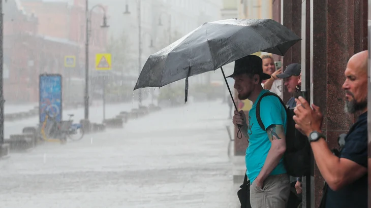 МЧС Москвы выпустило экстренное предупреждение о ветре и осадках МЧС Москвы выпустило экстренное предупреждение о ветре и осадках