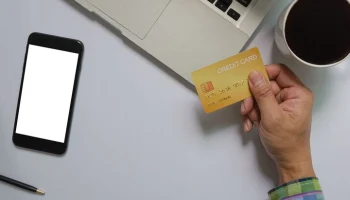 Орешкин предрек "смерть" традиционных банков