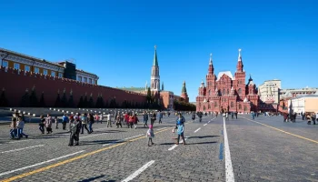 Музеи Московского Кремля перешли на летний режим работы