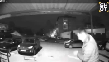 Мужчина избил подростка металлической ложкой для обуви в Ачинске Мужчина избил подростка металлической ложкой для обуви в Ачинске