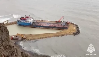 Утечек мазута из затонувшей у Краснодарского края кормы "Волгонефть-212" не зафиксировано