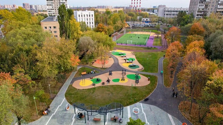 Собянин: более 800 спортивных площадок за год обустроили в Москве