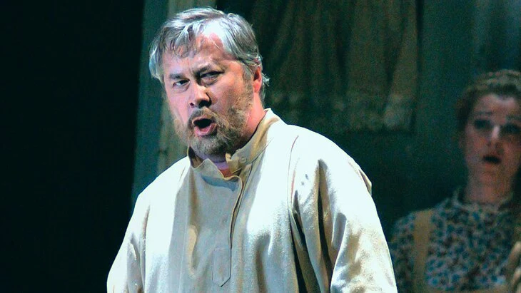 Умер оперный певец Сергей Алексашкин