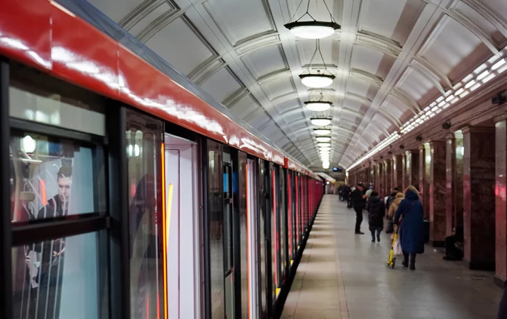 Москвичам рекомендовали пользоваться метро из-за интенсивного движения транспорта Москвичам рекомендовали пользоваться метро из-за интенсивного движения транспорта