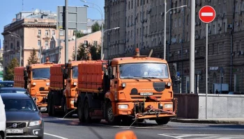 В Москве промоют дороги и тротуары с шампунем для подготовки к зиме