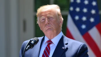 Трамп назвал Карлсона «чокнутым» из-за разногласий по Ирану