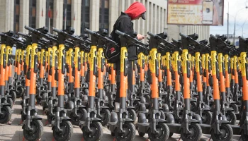 Электросамокат впервые конфисковали в Москве после ДТП и нетрезвой езды