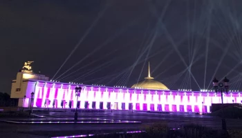 &laquo;Лучи Победы&raquo; взметнулись над Музеем Победы