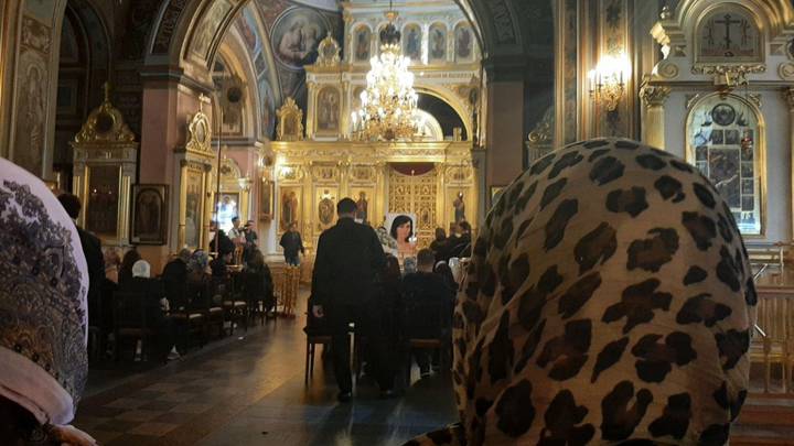 «У нее есть всенародная любовь»: как в Москве простились с Анастасией Заворотнюк