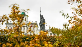 Всплески тепла: Шувалов рассказал, какой будет погода в Москве до конца октября