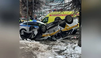 Водитель такси пострадал в ДТП в Серпухове