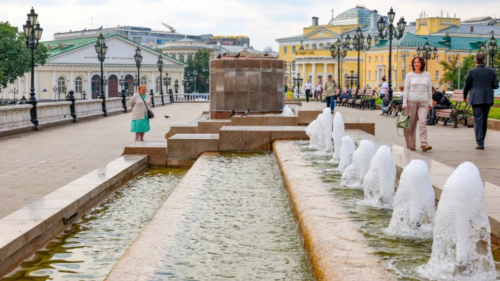 В центре Москвы капитально отремонтировали фонтан «Каскад» В центре Москвы капитально отремонтировали фонтан «Каскад»