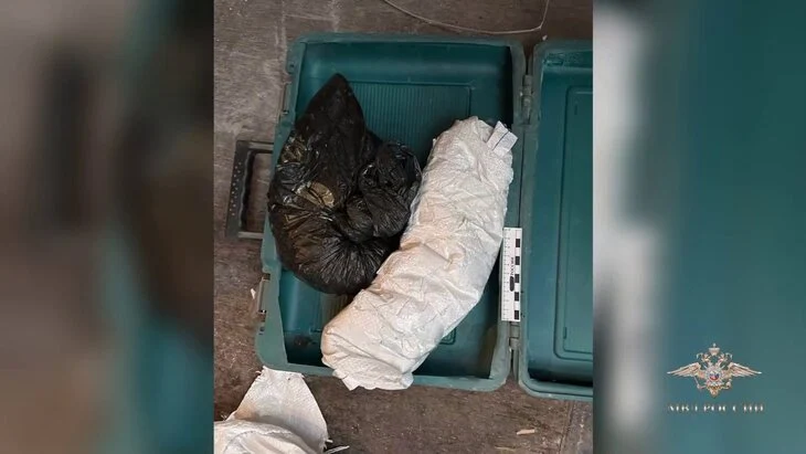 Двое красноярцев задержаны за кражу золотосодержащего концентрата на 434 млн руб Двое красноярцев задержаны за кражу золотосодержащего концентрата на 434 млн руб