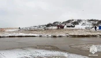 Ликвидация последствий выброса мазута в Севастополе приостановлена из-за холода