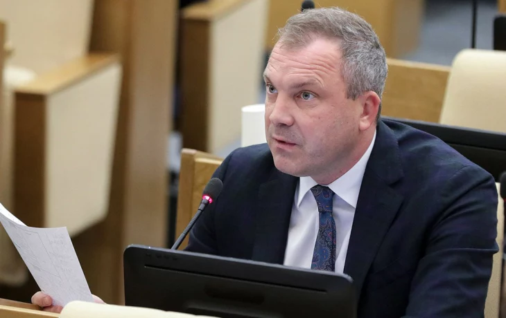 Тележурналист Евгений Попов поддержал решение президента участвовать в выборах Тележурналист Евгений Попов поддержал решение президента участвовать в выборах