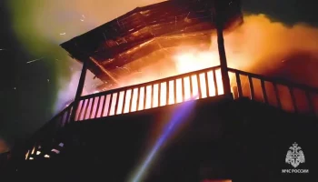 Пожарные ликвидировали открытое горение в ресторанном комплексе в Волгограде