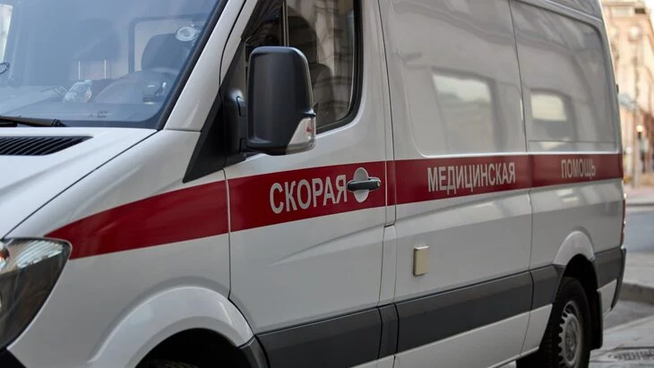 Автомобиль подорвался на взрывоопасном предмете в ДНР Автомобиль подорвался на взрывоопасном предмете в ДНР