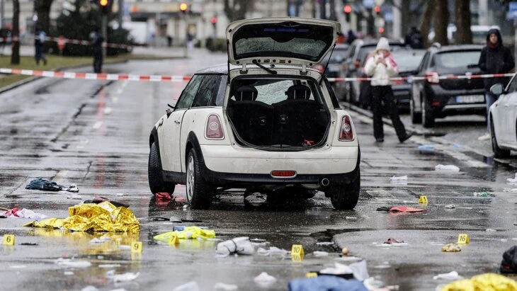 Генконсульство РФ заявило об отсутствии россиян среди пострадавших в Мюнхене Генконсульство РФ заявило об отсутствии россиян среди пострадавших в Мюнхене