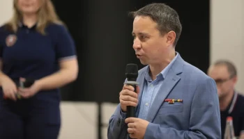 Лекцию о противодействии мошенникам провели для жителей старшего поколения на севере Москвы Лекцию о противодействии мошенникам провели для жителей старшего поколения на севере Москвы
