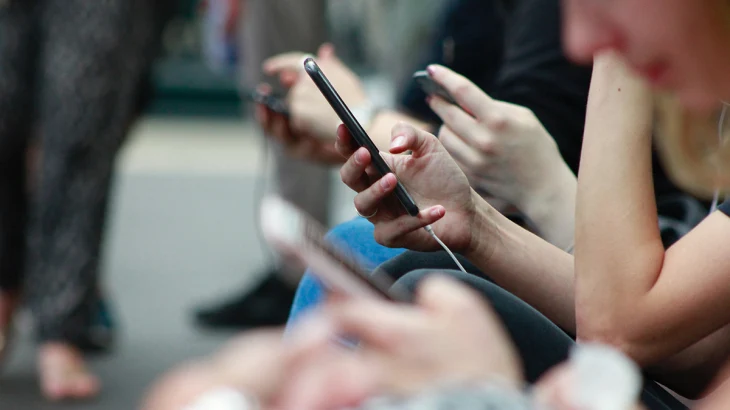 Минцифры: Связь 5G официально запустили в России Минцифры: Связь 5G официально запустили в России
