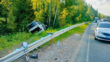 Два человека погибли при столкновении автобуса с автомобилем в Удмуртии